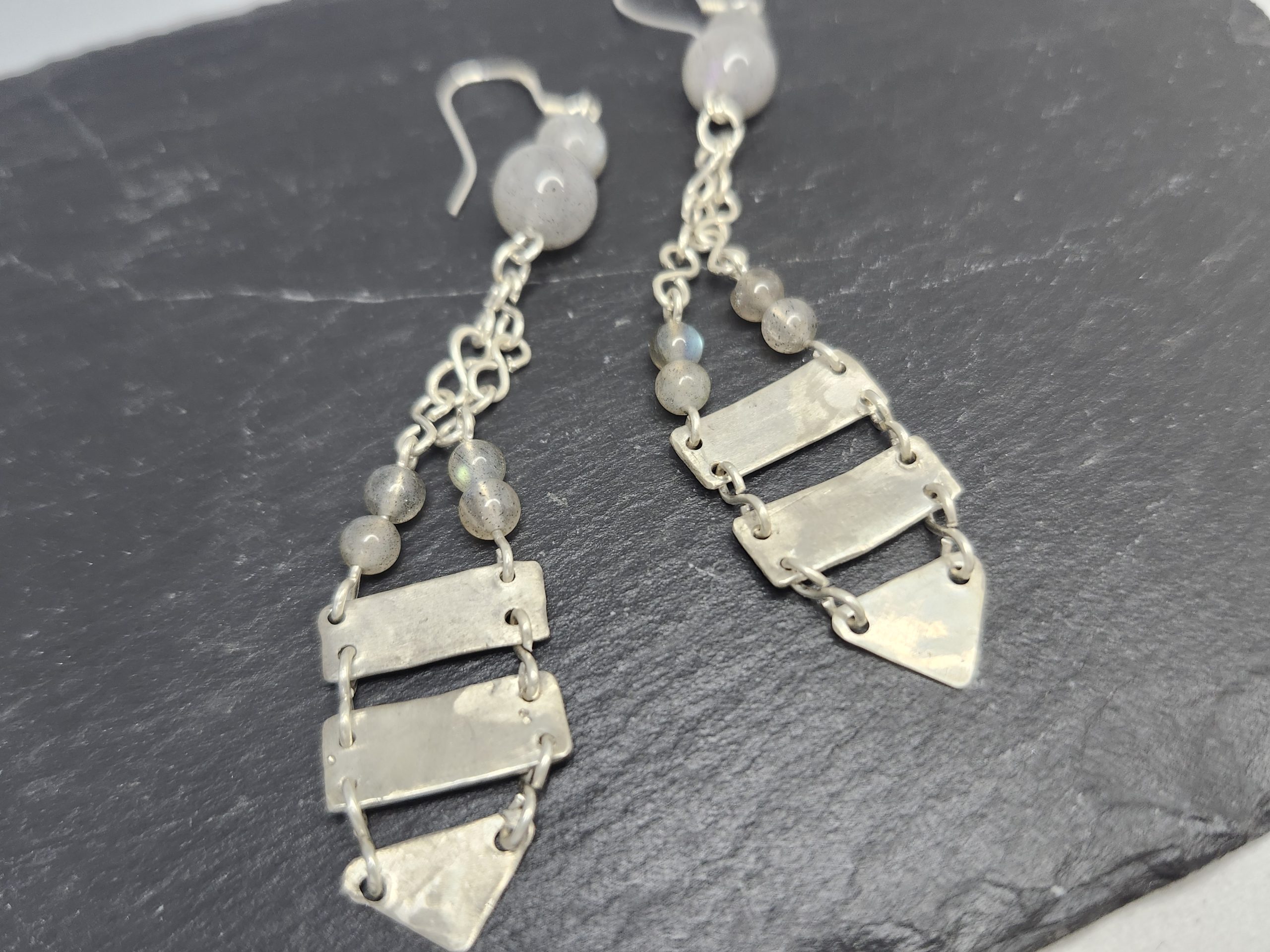 Boucles d'oreilles en argent massif et labradorite – Image 4
