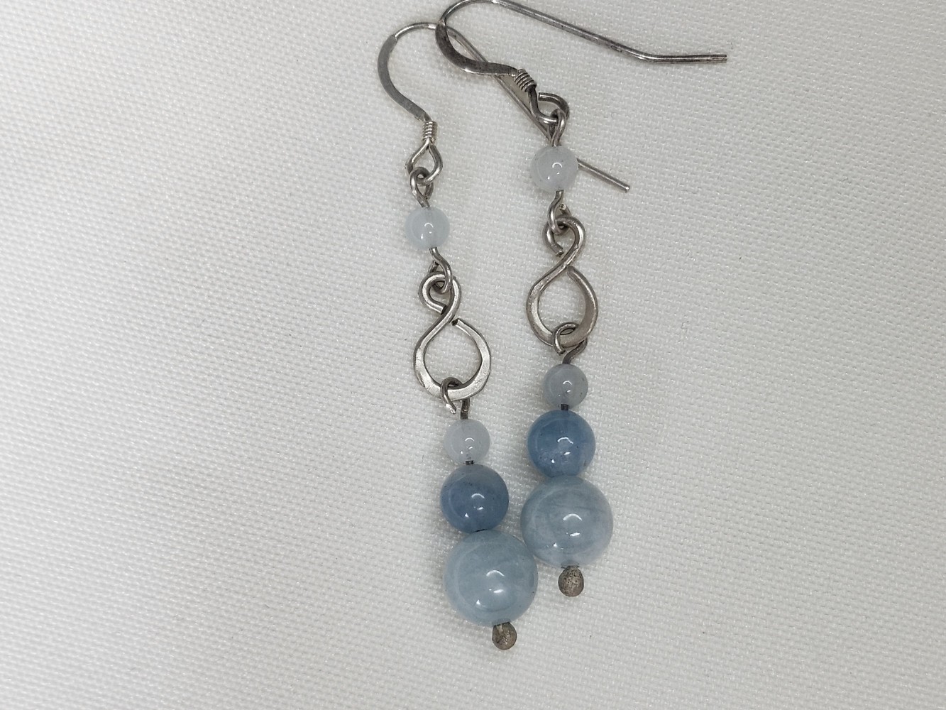Boucles d'oreilles en argent massif et aigue marine