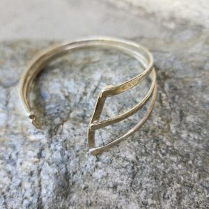 Bracelet Jonc en argent massif martelé
