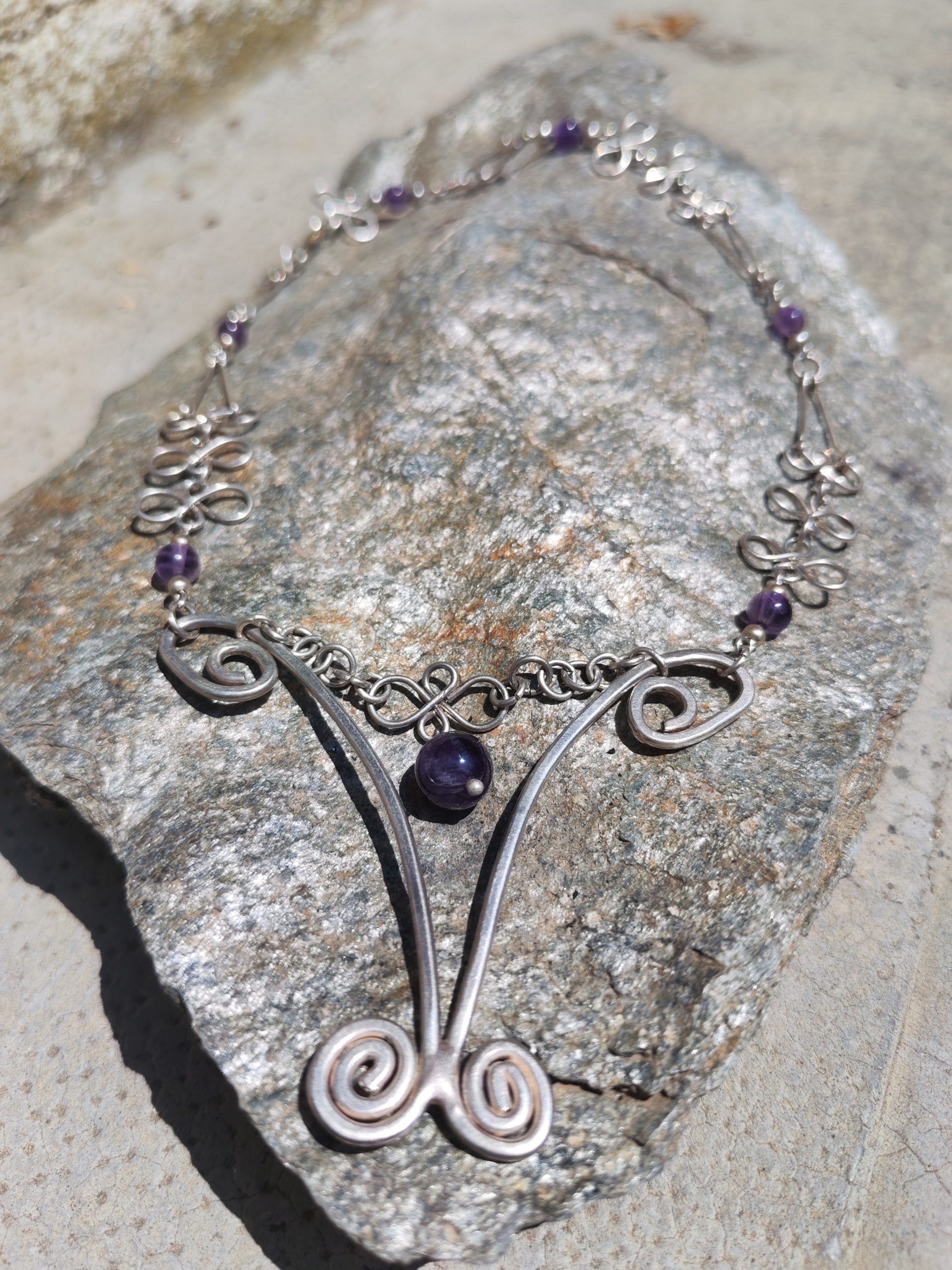 Collier en argent massif et améthyste