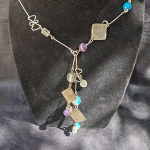 Collier sautoir en argent massif et pierres varié